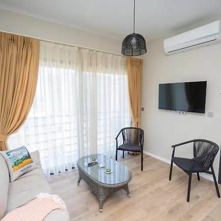Апартаменты Yeni Henry's Little Cozy 2 Бодрум